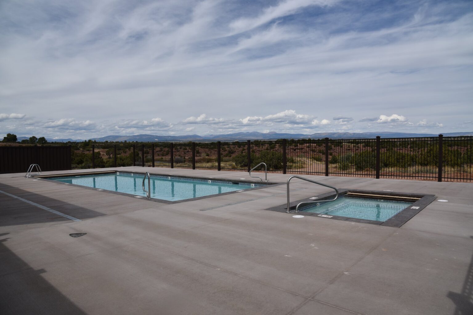 Cliff Lake Lodge: Recreation center