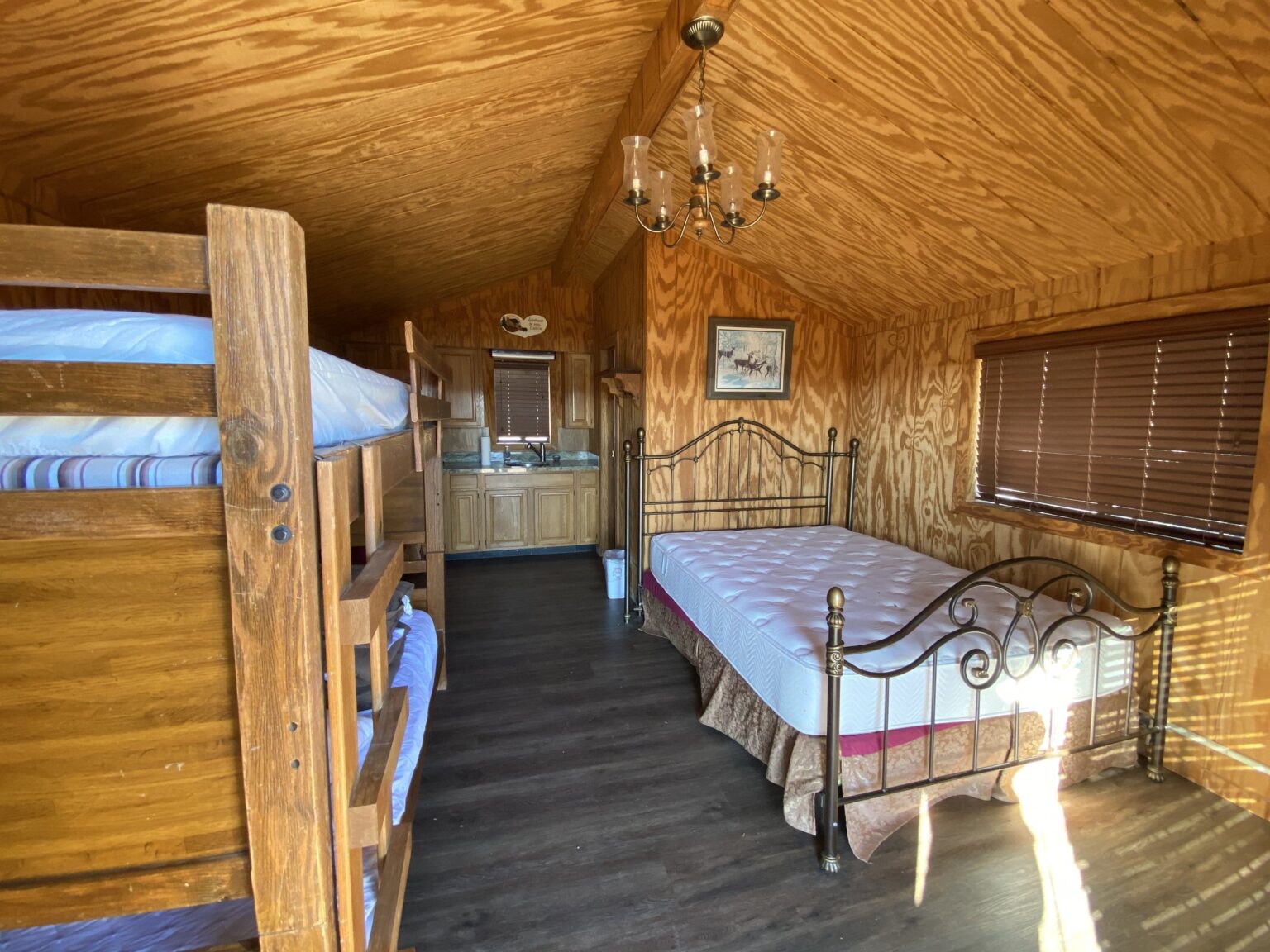 Eagle Cabin: Bunkhouse 2