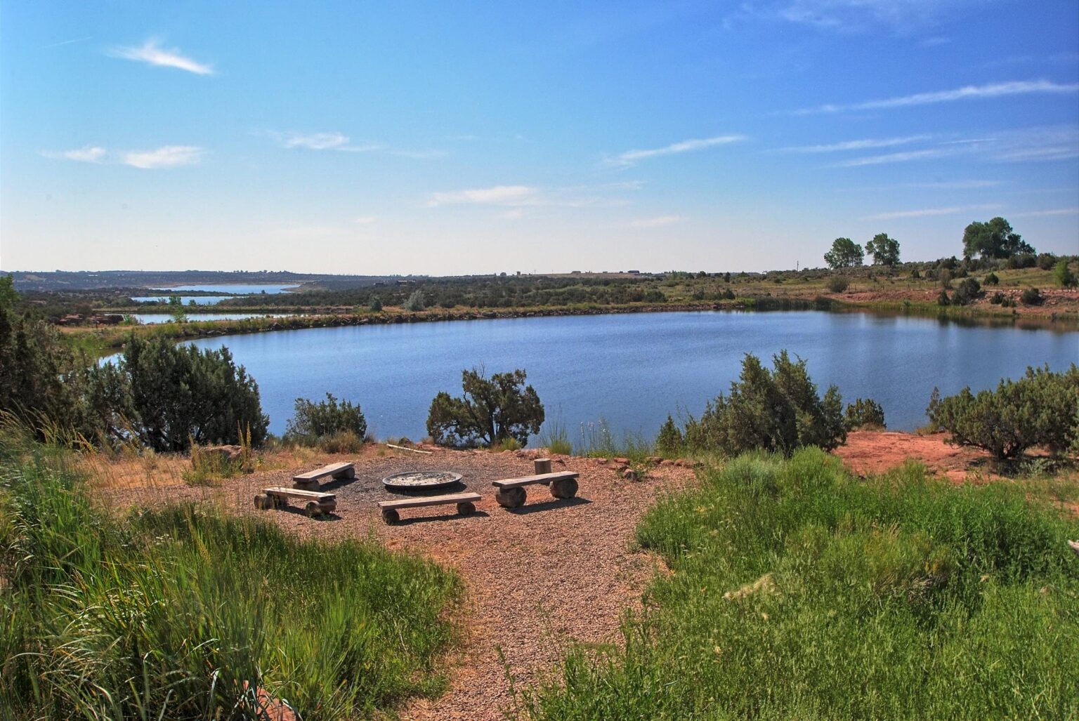 Loon Lodge: Loon Lake & the dock